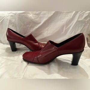 Franco Sarto leather pump